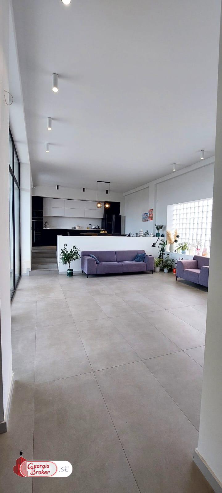 nearly repaired 5-room house for sale